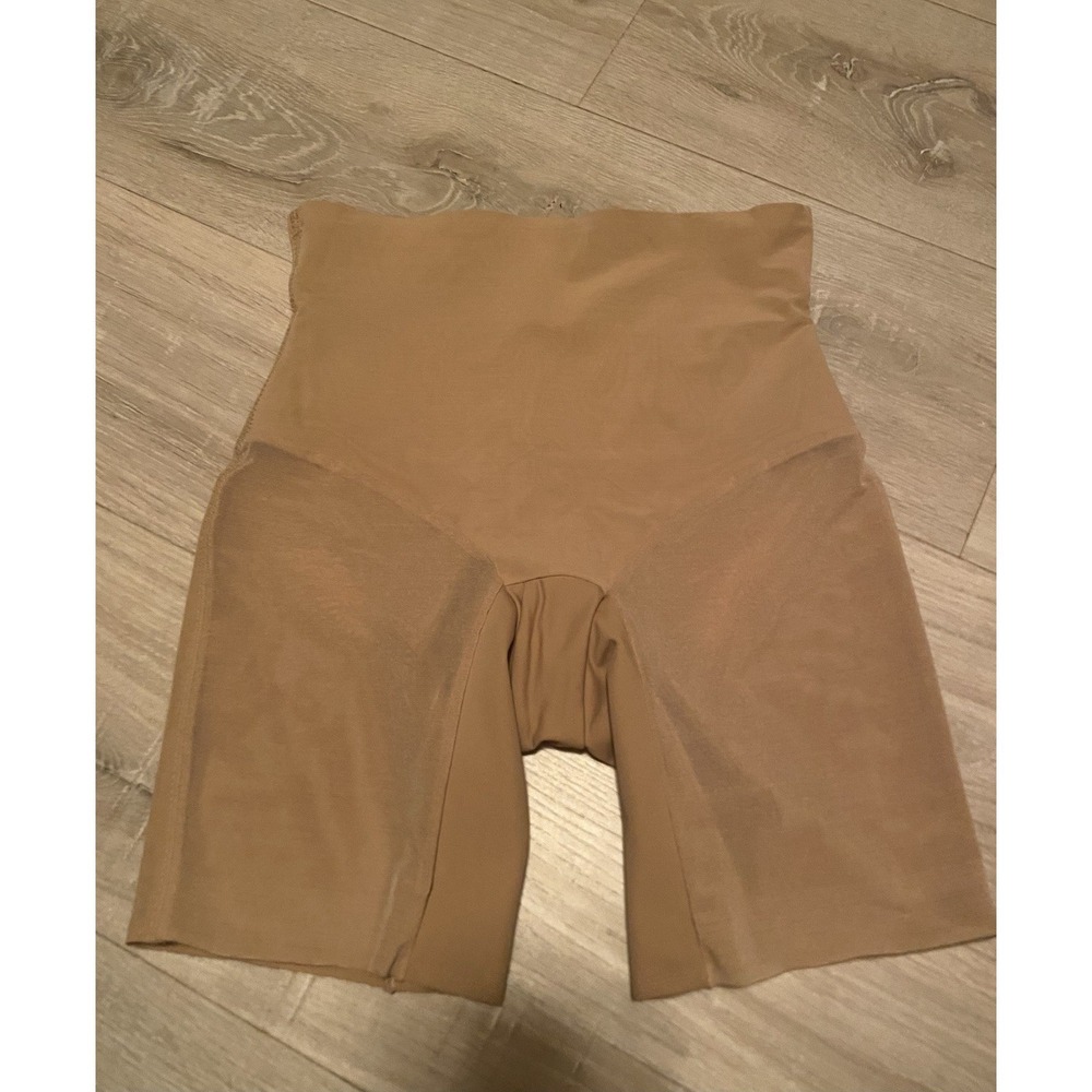 HoneyLove SculptWear SuperPower Short Womens Size Small Tan Shapewear Sculpting